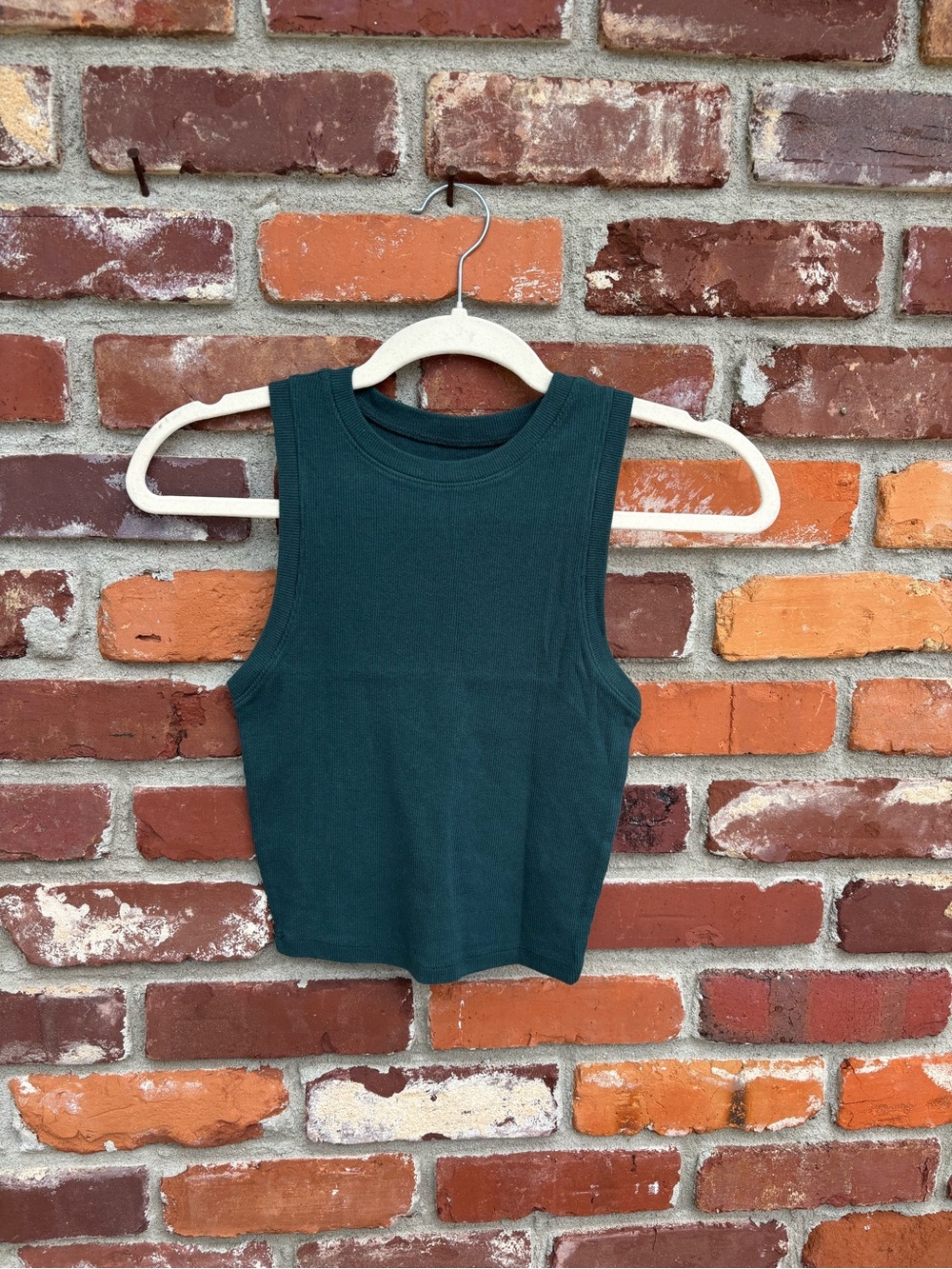 EUC Hollister Tank